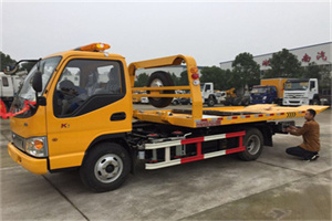 巢湖哪里有拖车服务